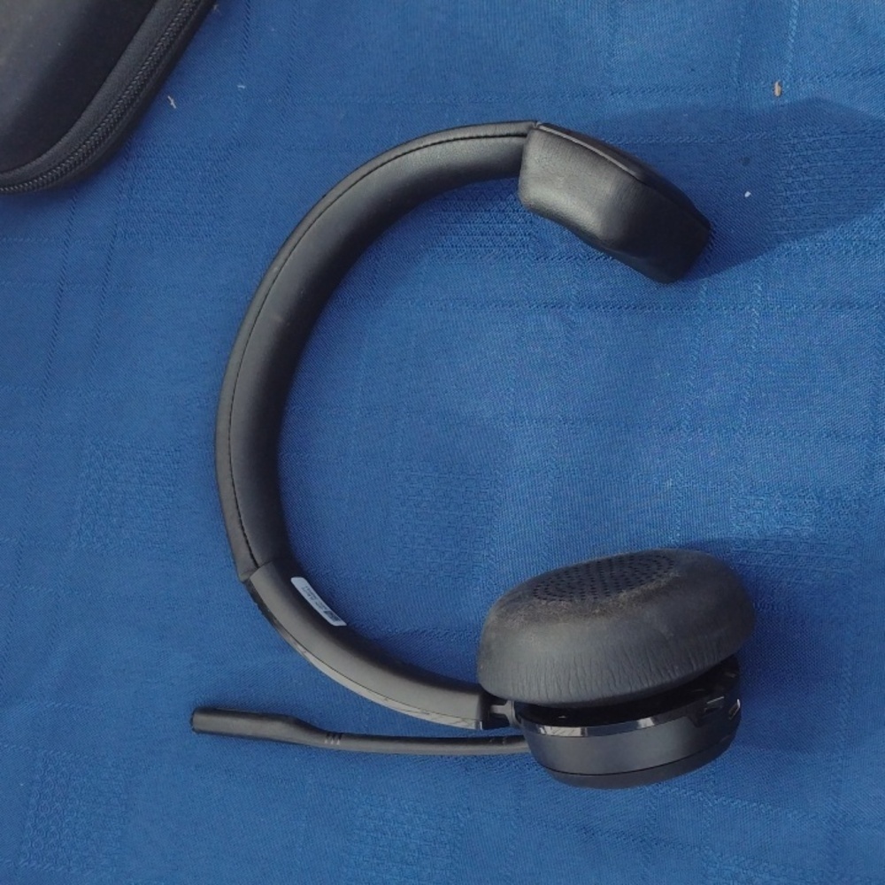 Poly Voyager Headset